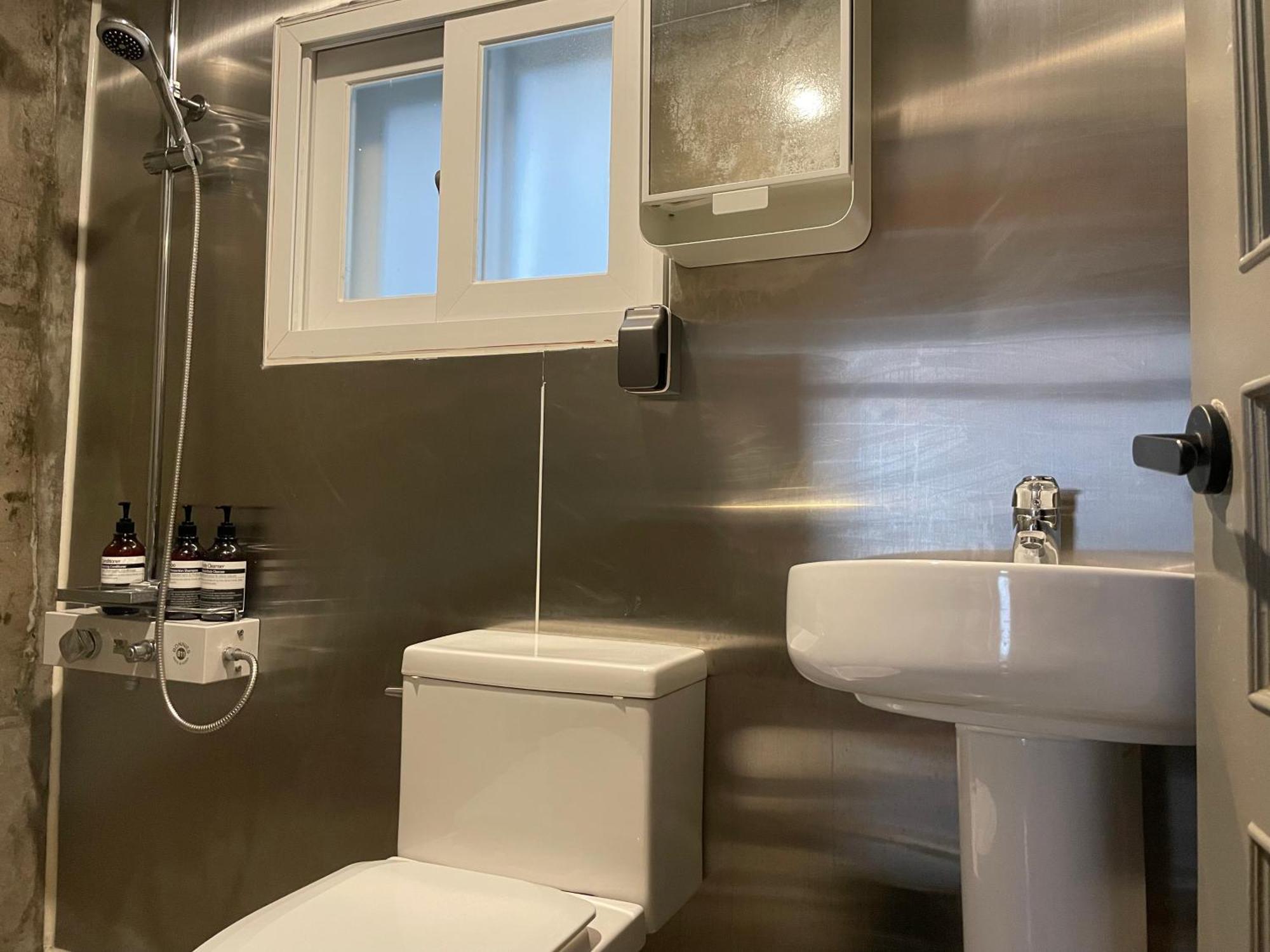 Hongdae Pajamaparty Guest house 2*